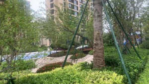 前海利群購(gòu)物廣場(chǎng)(青島前海利群電話號(hào)碼)