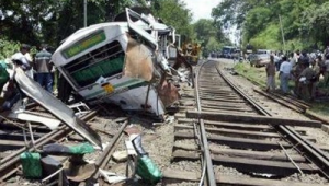 公交車撞死女司機(公交車壓死人)