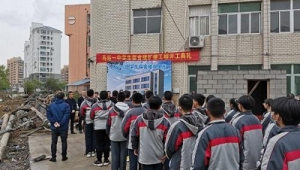 馬站鎮(zhèn)第一中學(xué)校歌（馬站中學(xué)校長）