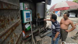 四川加油站老板群號是多少(加油站的老板)