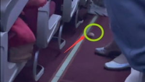 一群人站在一起打一成語（一群人排列成一個邊長）